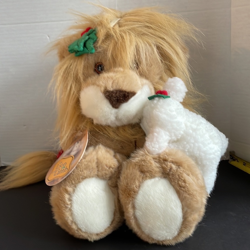 The Lion And The Lamb plush Christmas